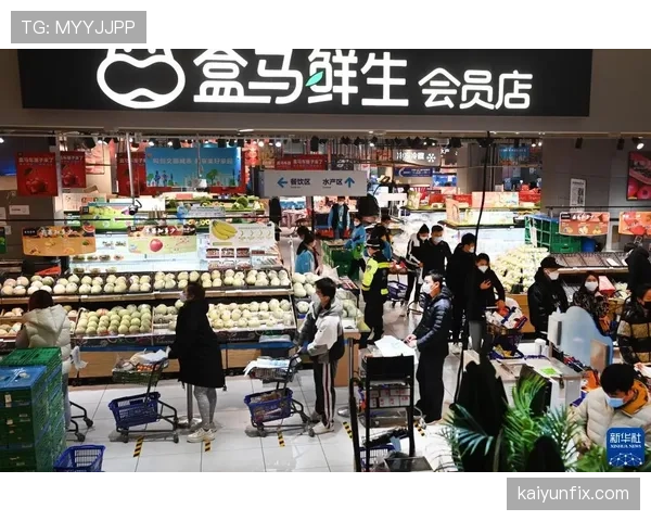 辛德hu家的冰箱里塞满了能量胶，连水果都得排队